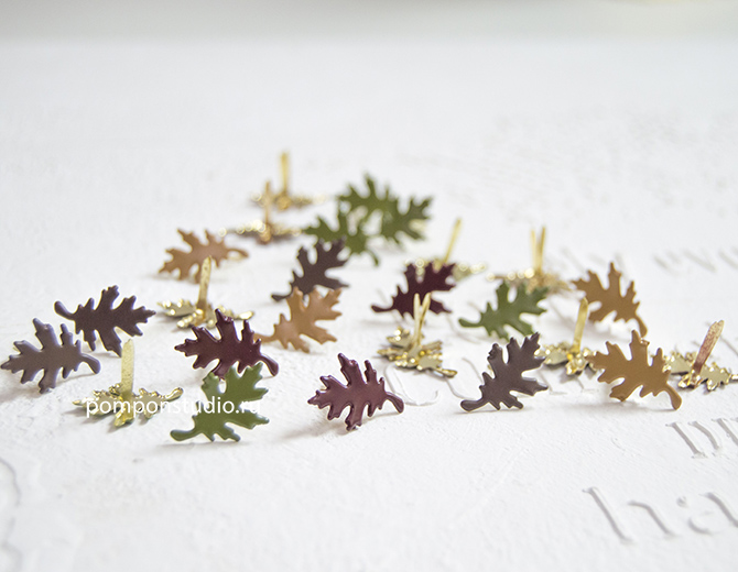 Набор брадс  Autumn Oak Leaf(25 шт) от Creative Impressions   